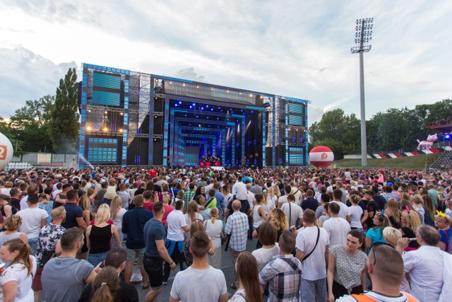 Jubileuszowa Gala 25 lat Disco Polo. Tak bawiliście się w Warszawie! [ZDJĘCIA]

Zobaczcie też: Sixty Six. Warszawa ma nowy, luksusowy hotel w odnowionej kamienicy