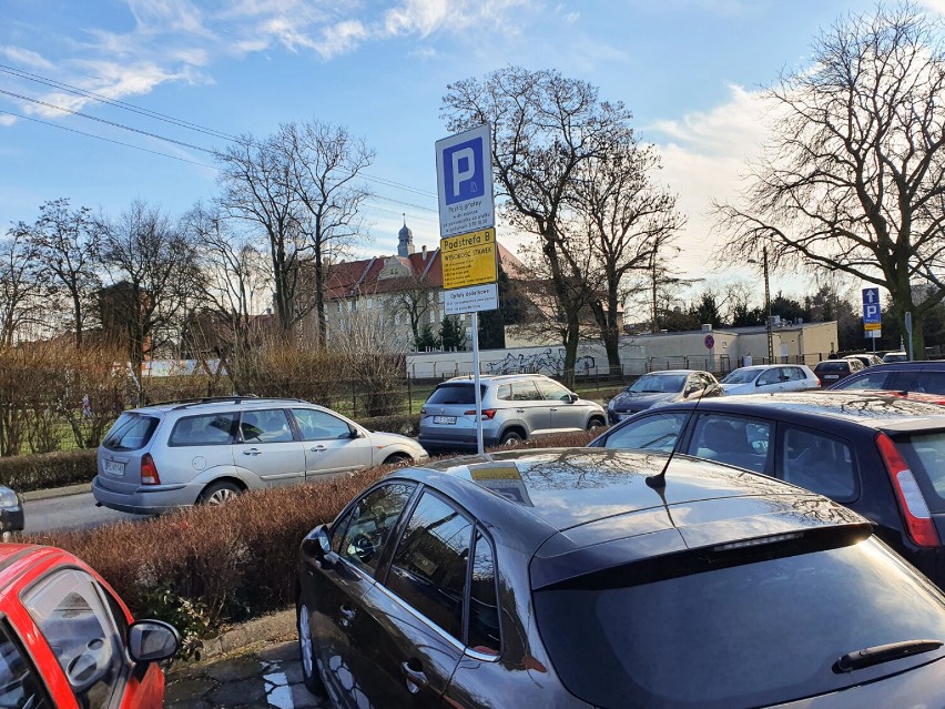 Strefa płatnego parkowania w Lesznie