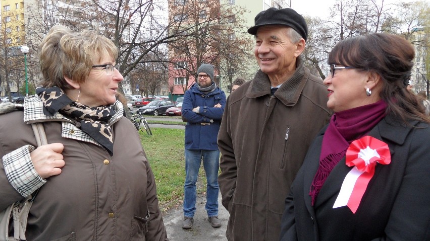 Rzeźba Wejchertów w Tychach. Dorota Wejchert-Gajczyk,...