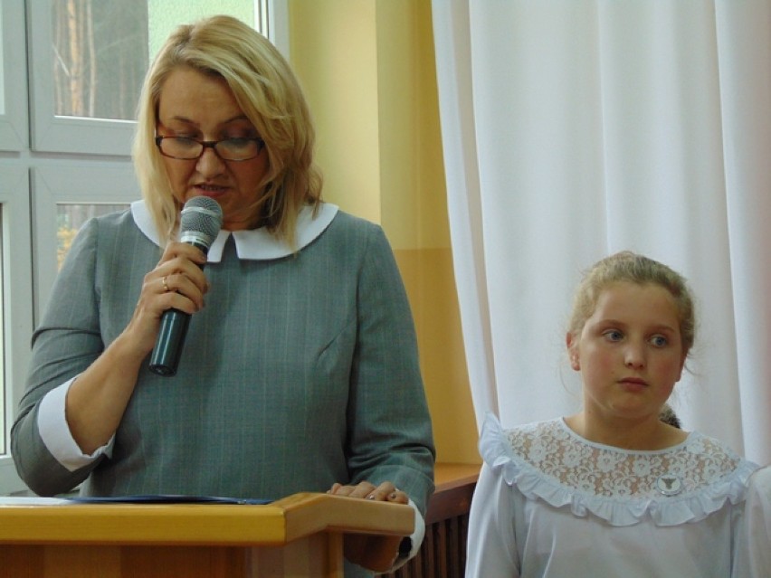 Szkoła w Tomicach świętowała 20 rocznicę nadania sztandaru