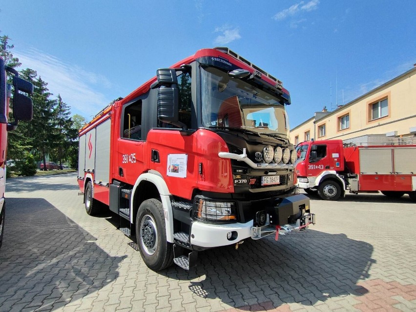 Dwa wozy strażackie, które trafiły do Słubic, są warte...