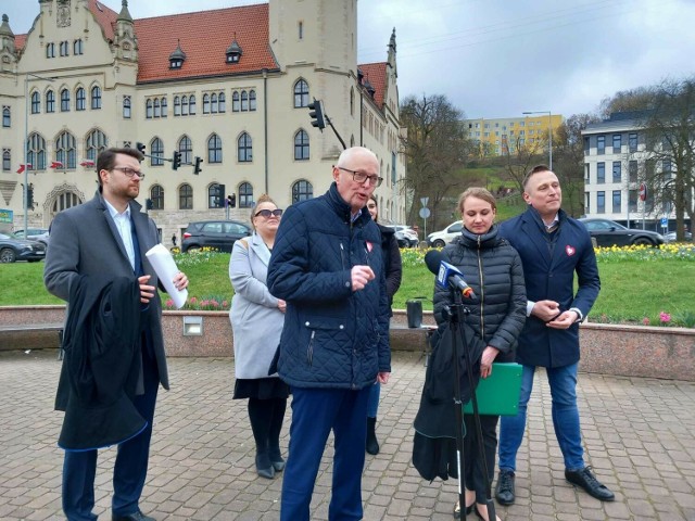 Sąd Okręgowy w Bydgoszczy oddalił roszczenia komitetu reprezentującego Ewę Koman przeciwko Wojciechowi Piniewskiemu (na zdj.)