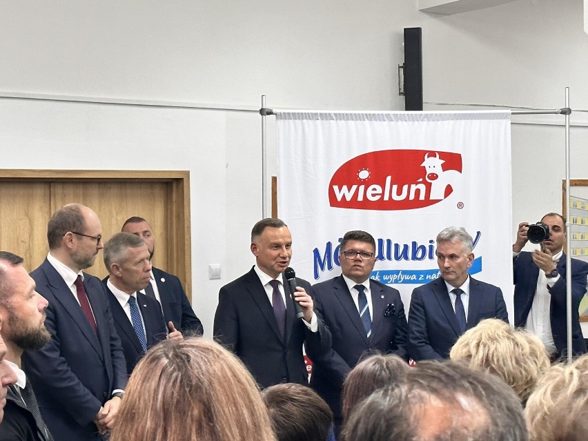 Prezydent Andrzej Duda w Wieluniu: Jesteśmy dumni z tego, że nasi rolnicy zapewniają nam bezpieczeństwo
