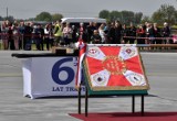 Wielki dzień inowrocławskich "śmigłowców". Podczas uroczystości na lotnisku w Latkowie 56. Baza Lotnicza otrzymała sztandar. Zdjęcia