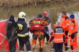 Zwłoki mężczyzny znaleziono w Kanale Bernardyńskim w Kaliszu. ZDJĘCIA