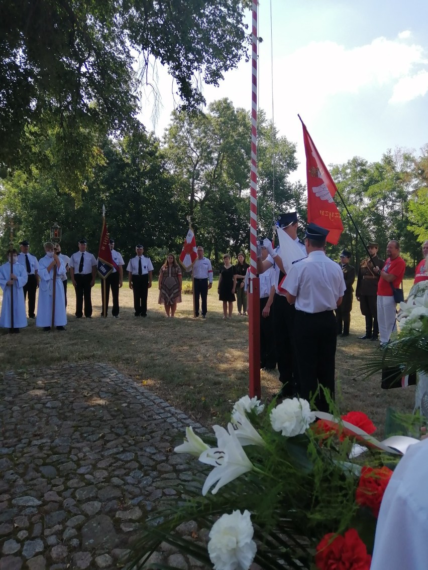 Szamotuły. Pamiętając o bohaterach Cudu nad Wisłą [ZDJĘCIA]