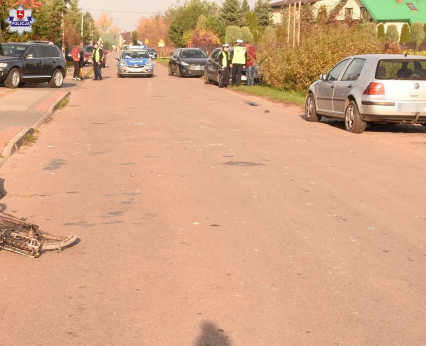 Śmiertelny wypadek pod Łukowem. Rowerzysta wjechał wprost przed samochód. Zginął na miejscu