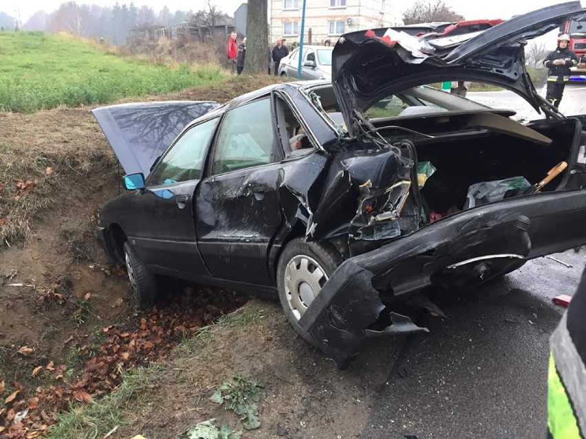 Wypadek na drodze krajowej nr 91 w Subkowach. Dwie osoby ranne. Utrudnienia na pasie w kierunku Łodzi [ZDJĘCIA]