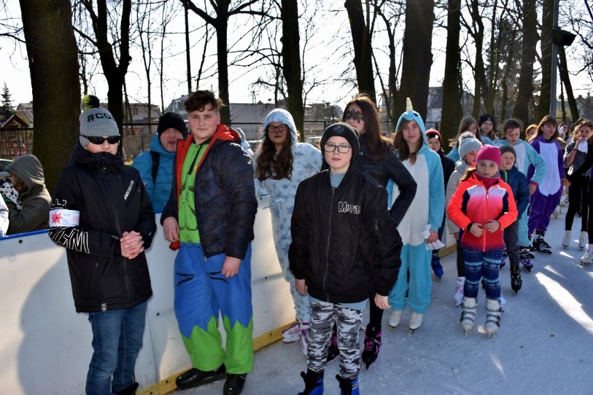 Bal karnawałowy na lodowisku w Piotrkowie 2019