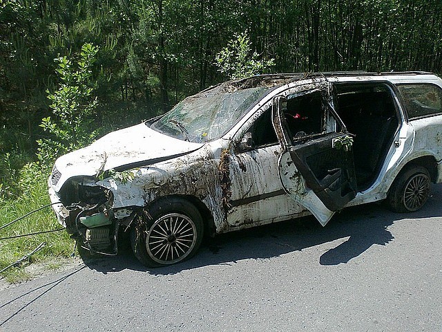 Wypadek w Łukawicy. Zapięte pasy uratowały dziecko [zdjęcia]