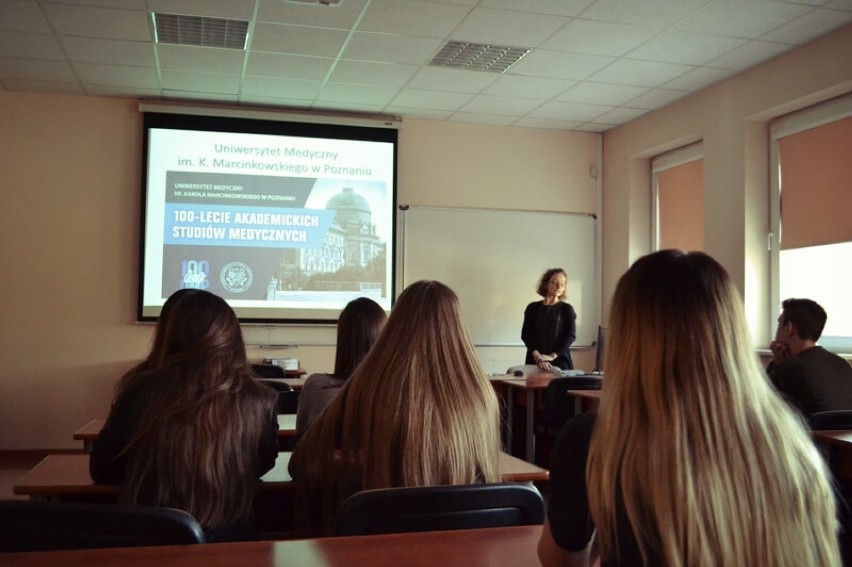 Pleszewscy licealiści uczestniczyli w zajęciach na Uniwersytecie Medycznym w Poznaniu