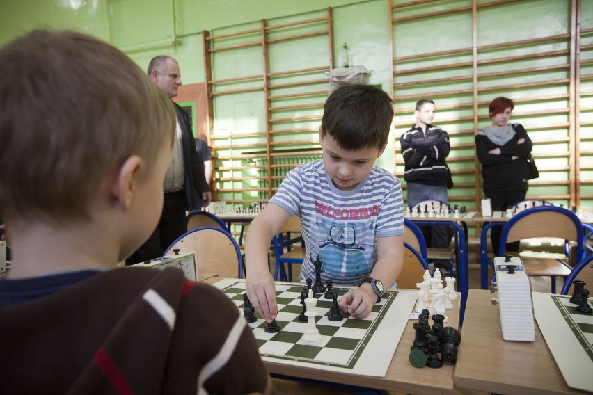 Kraków: młodzi szachiści zagrali dla Polonii [ZDJĘCIA]