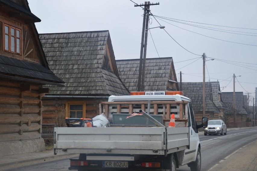 Zabytkowe domy w Chochołowie niszczeją przez to, że znajdują...