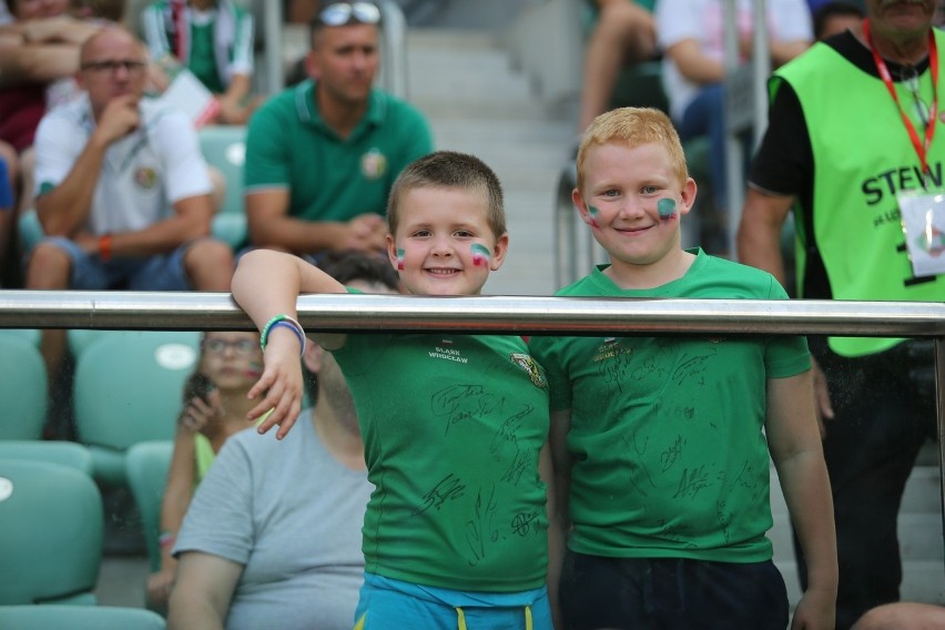 Byliście wczoraj na meczu Śląsk Wrocław - Pogoń Szczecin? Znajdźcie siebie i swoich znajomych na zdjęciach! 