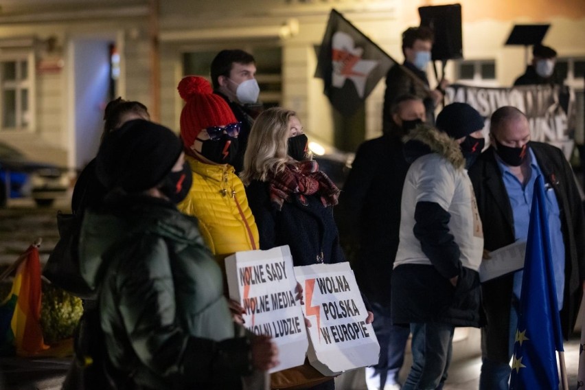 Pierwsza legalna manifestacja w Bydgoszczy, zorganizowana...