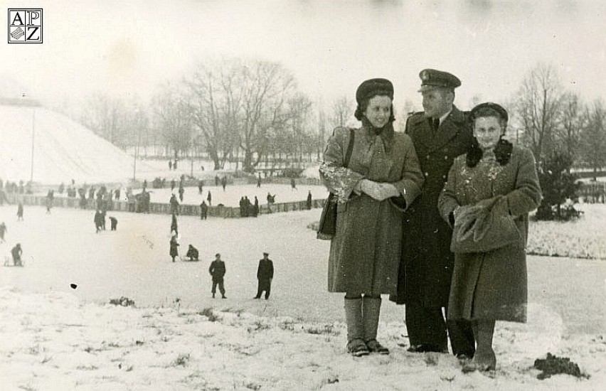 Lodowisko w zamojskim parku. Lata 50. ub. wieku