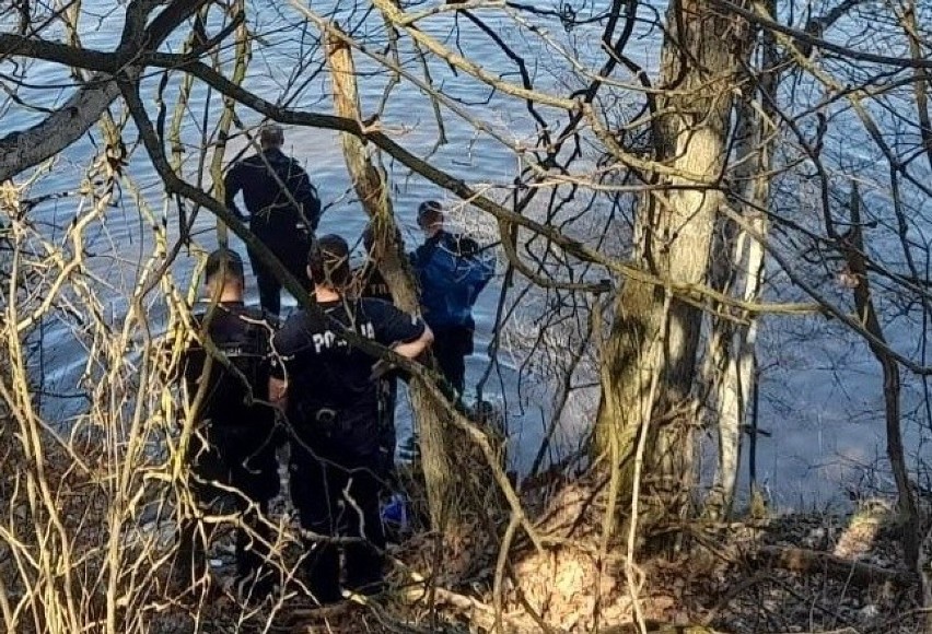49-letni mężczyzna utonął w jeziorze Osuszyno w powiecie...
