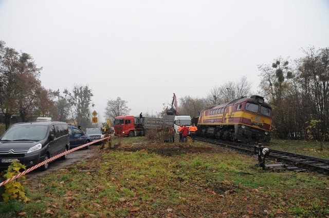 Wykolejenie pociągu w Śremie nastąpiło w nocy z 21 na 22 listopada. Wypadek pociągu miał miejsce na wysokości dworca kolejowego.

ZOBACZ WIĘCEJ: Wykolejenie pociągu na dworcu kolejowym w Śremie [ZDJĘCIA]