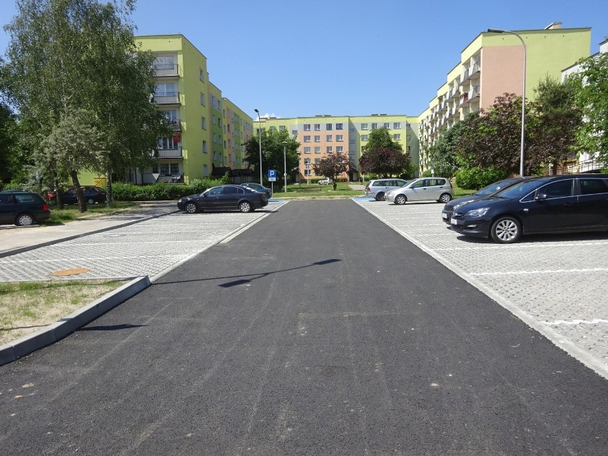 Nowy parking na osiedlu Rosochy w Ostrowcu dzięki projektowi rewitalizacji