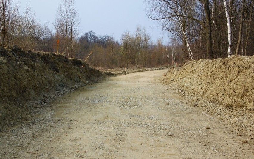 Nowy Sącz. Budowa ścieżki pieszo-rowerowej nad Kamienicą [ZDJĘCIA]