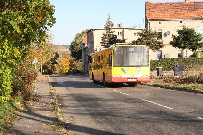 Ogromne utrudnienia w Wałbrzychu! Od 10 października zamknięcie ul. II Armii i zmiana trasy linii 18. Do kiedy potrwają?