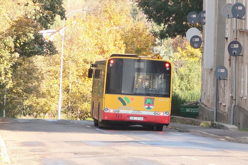 Ogromne utrudnienia w Wałbrzychu! Od 10 października zamknięcie ul. II Armii i zmiana trasy linii 18. Do kiedy potrwają?