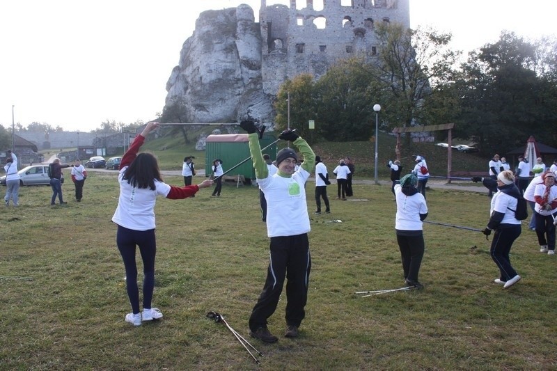 Ogrodzieniec: Maraton nordic walking na Jurze [ZDJĘCIA]