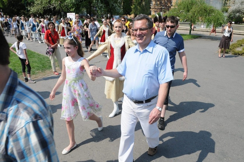 Polonez dla Lublina z okazji święta 3 Maja (WIDEO, ZDJĘCIA)