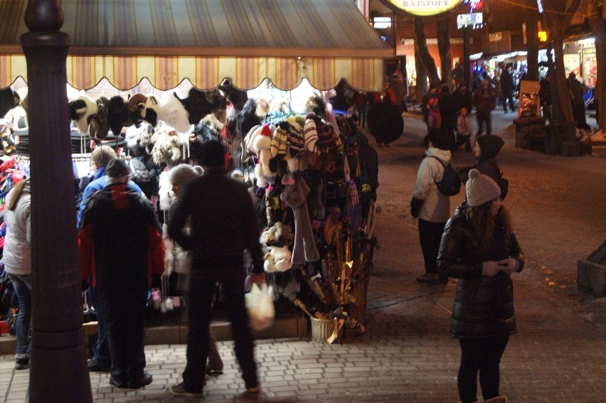 Zakopane: Tłumy turystów w mieście [ZDJĘCIA, VIDEO]