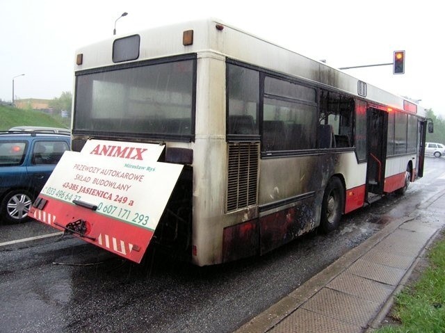 Bielsko-Biała: autobus w ogniu [ZDJĘCIA]