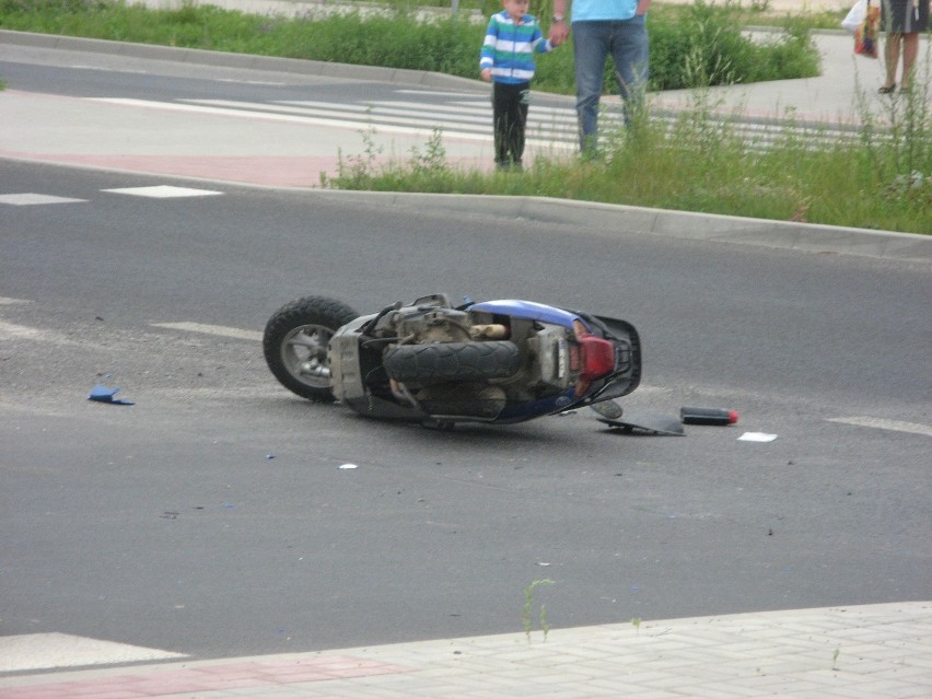 Wypadek na skrzyżowaniu ul. Granitowej i Agatowej (ZDJĘCIA)