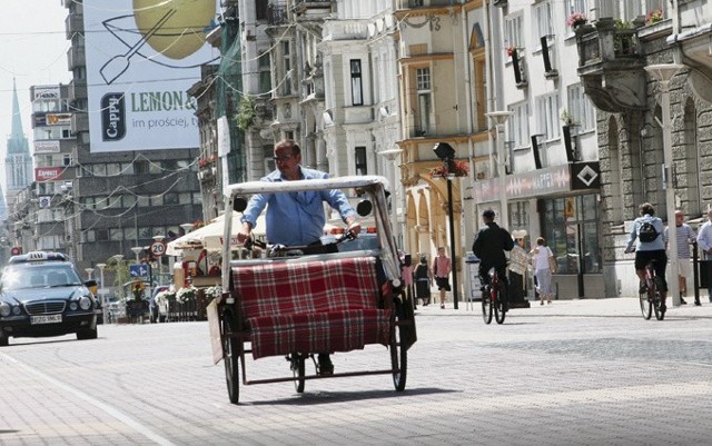 Poprawy wyglądu riksz chcą łódzcy urzędnicy. Na razie nie mają jednak na to pomysłu