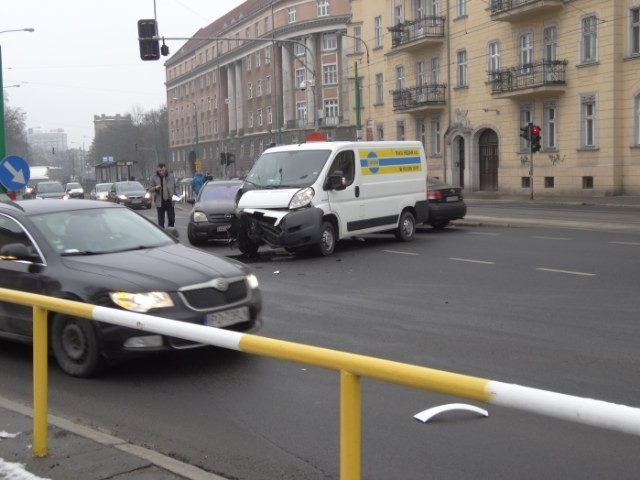 Dwa samochody zderzyły się na ulicy Grunwaldzkiej.