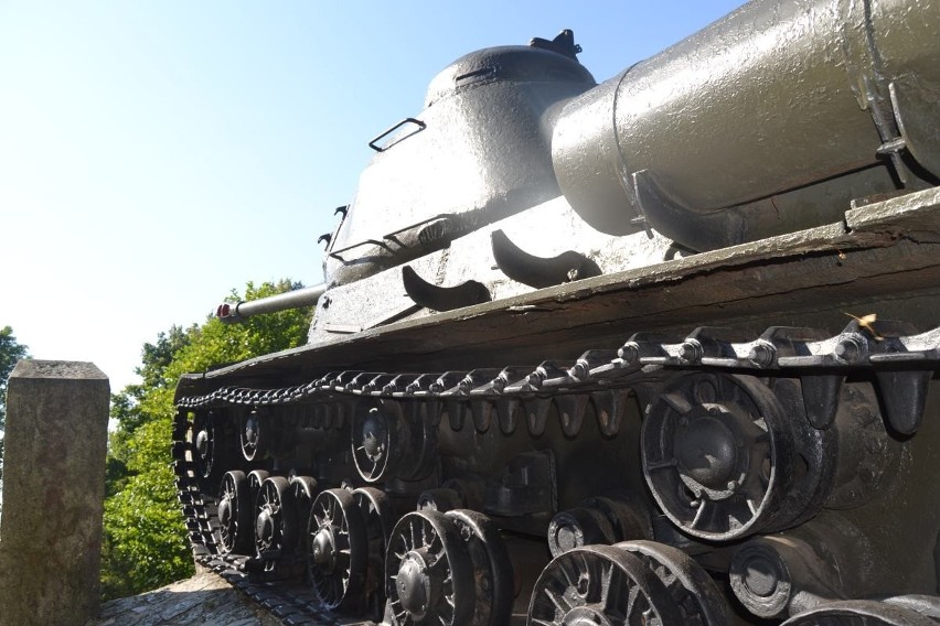 Dla części miłośników historii czołg jest symbolem Armii...