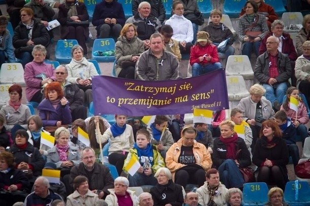 Wałbrzych: 4 tys. osób modliło się za Jana Pawła II