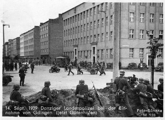 1939 rok. Wojska niemieckie w Gdyni. Takie zdjęcia zobaczyć będzie można na portalu