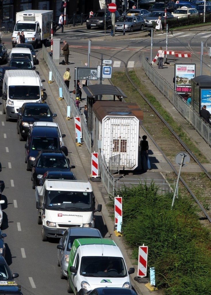 Trwa Maraton Wrocław. Czekają nas utrudnienia (TRASA I MAPY)