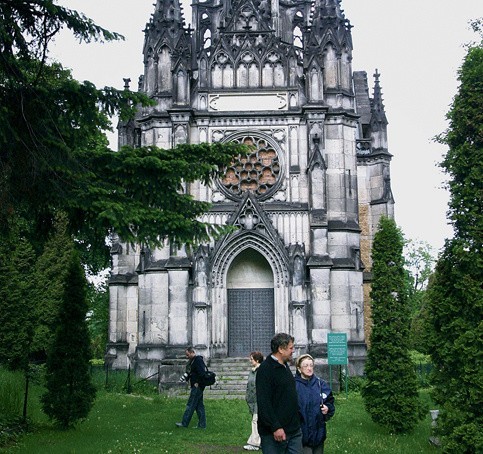 Kaplica z końca XIX wieku jest perłą europejskiego neogotyku