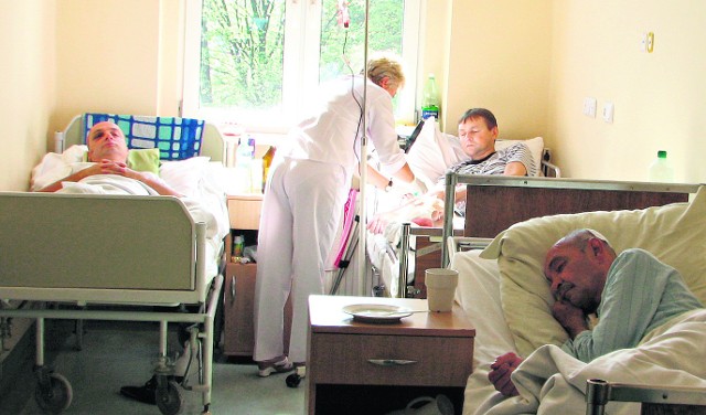 Chorzy wymagający całodobowej opieki nie mają do tej pory stałej opieki w szpitalu