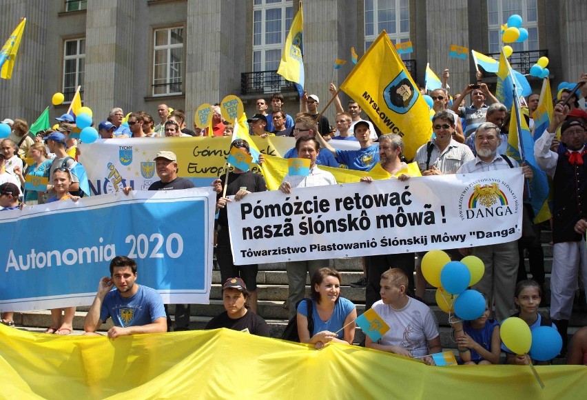 Czwarty Marsz Autonomii przeszedł przez Katowice GALERIA