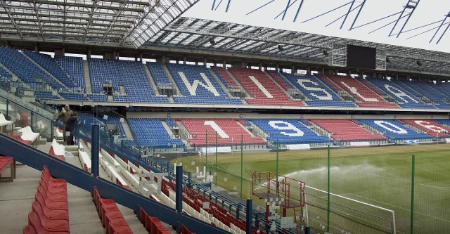 Stadion Wisły Kraków miał kosztować najpierw 180 mln zł. Później ok. 400, a skończyło się na 540 mln zł 