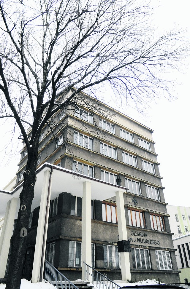Krystian Waksmundzki władzę w budynkuprzy ul. Oleandry sprawuje od 1993 roku