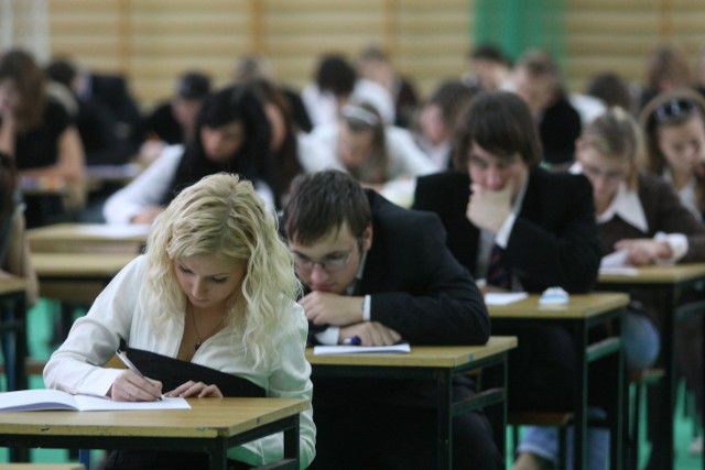Egzamin maturalny z polskiego zwykle zaczyna się o 9:00.