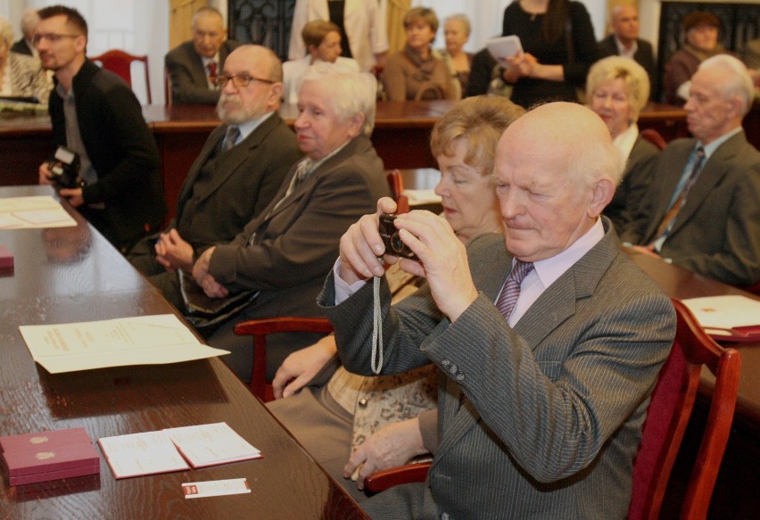 Są małżeństwem już od 50 lat. Dostali medale [ZDJĘCIA]