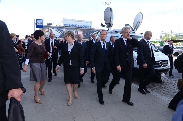 Premier Donald Tusk odwiedził poznański dworzec kolejowy