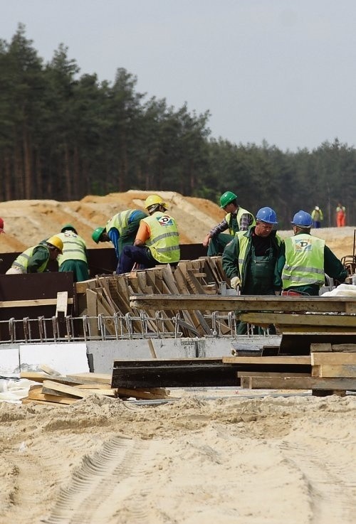 Budowa autostrady cieszy zwykłych mieszkańców Bolesławca. Ale martwi hotelarzy