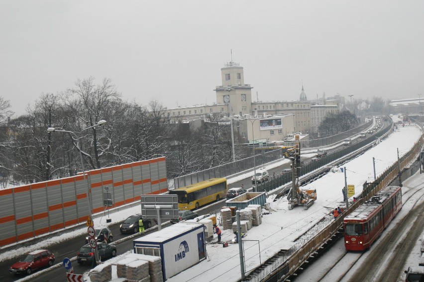 Chorzów: Estakada w remoncie od roku. Będzie gotowa w czerwcu? [INFOGRAFIKA, ZDJĘCIA]