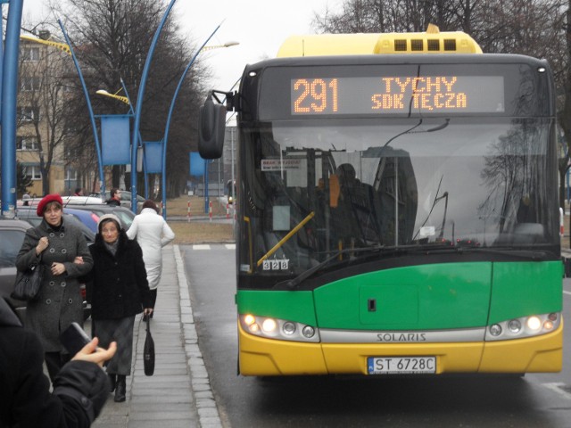 Tychy (3000,57 zł na mieszkańca).Miasto inwestuje w nowoczesny tabor. Ostatnio kupiło 28 nowych autobusów z darmowym internetem. Odnowiono plac Baczyńskiego i plac św. Anny.