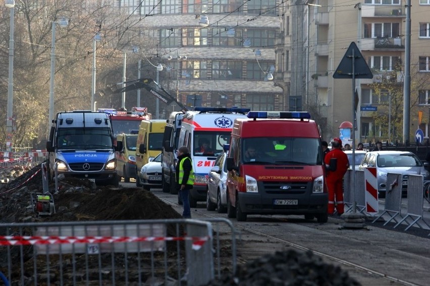 Wrocław: Telefon o bombie w sądzie. Ładunku nie było, ewakuacji też (ZDJĘCIA)