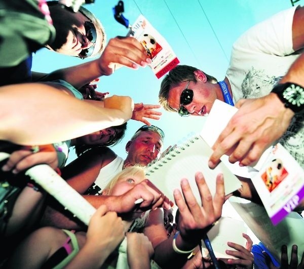 Tomasz Kuszczak w sobotę na turnieju Remes Cup w Opalenicy rozdał setki autografów